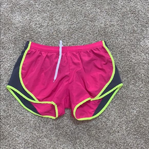Running shorts - Picture 1 of 1